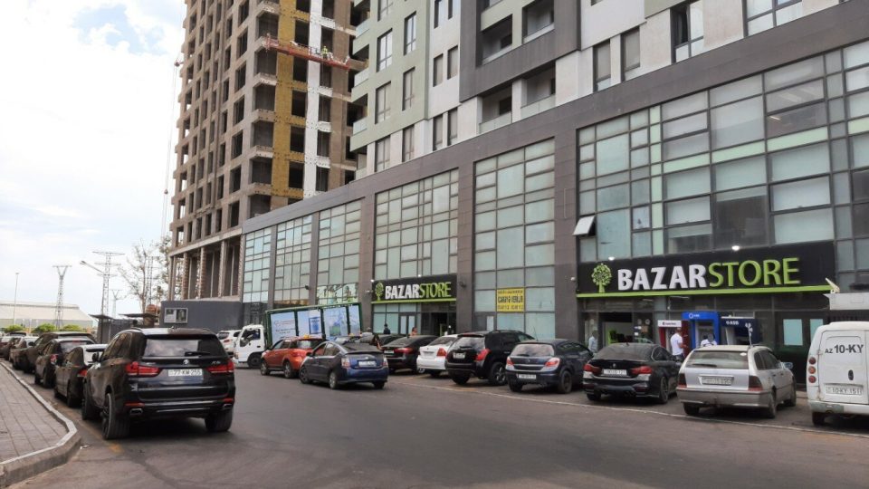 Bazar Store”da “Real” qidasına nəzarətsizlik