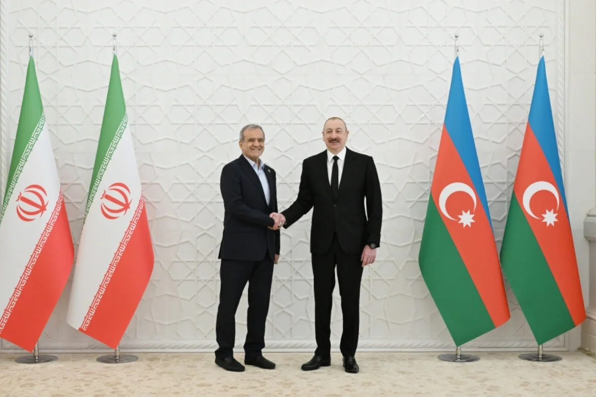 Əliyev və Pezeşkian İran-İsrail qarşıdurmasını müzakirə etdi