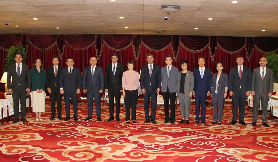 Azərbaycan nümayəndə heyəti Çin Media Qrupu və Kommunikasiya Universitetində