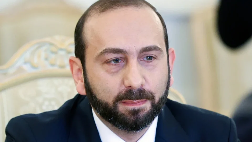 Ermənistan Aİ ilə müdafiə danışıqlarına başlayıb