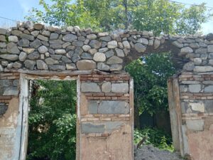 Mədəniyyət Nazirliyinin Baş Göynükdəki yanmış kluba 9 illik etinasızlığı