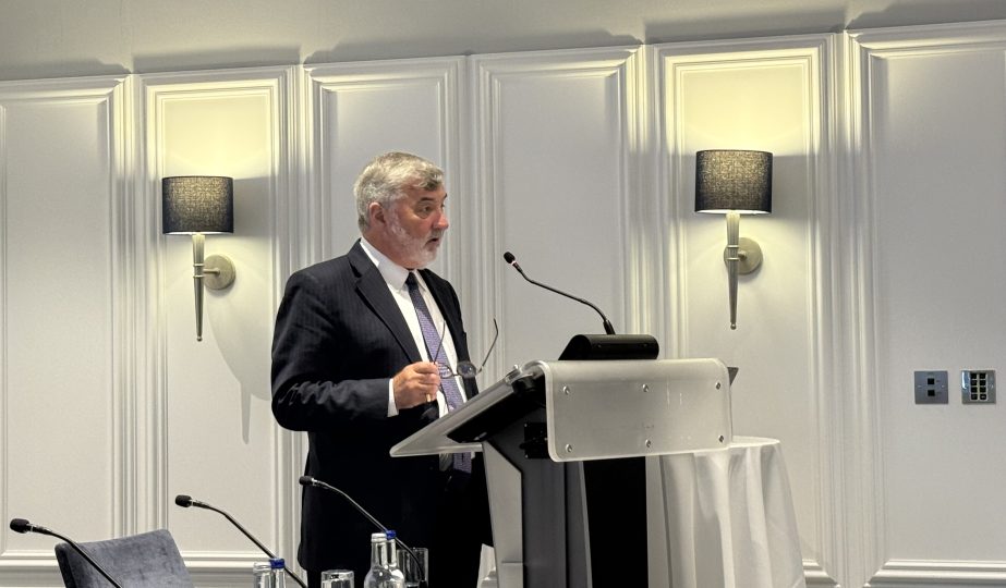 Lord Alderdays: Böyük Britaniyanın regionla əməkdaşlığa diqqəti artır