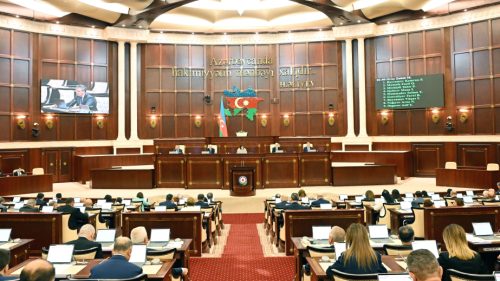 Milli Məclis Normativ hüquqi aktlar haqqında Konstitusiya Qanunundakı uyğunsuzluğu aradan qaldırdı