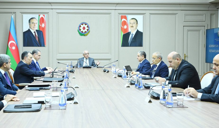 İqtisadi Şurada 2026-cı il dövlət büdcəsi müzakirə edildi