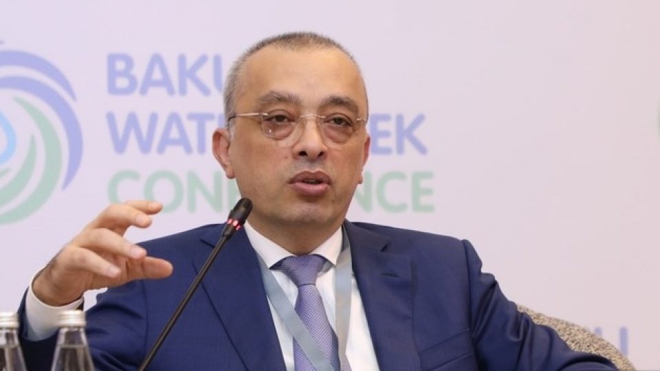 Tahir Xəlilov milyonluq tenderlərlə bağlı susur